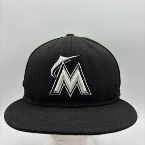 Miami Marlins MLB New Era 59Fifty Black Genuine Merchandise 7 1/2 Flat Bill Hat
